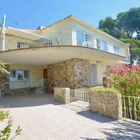 Вилла En Platja De Aro With Pool 450m From The Платья-де-Аро